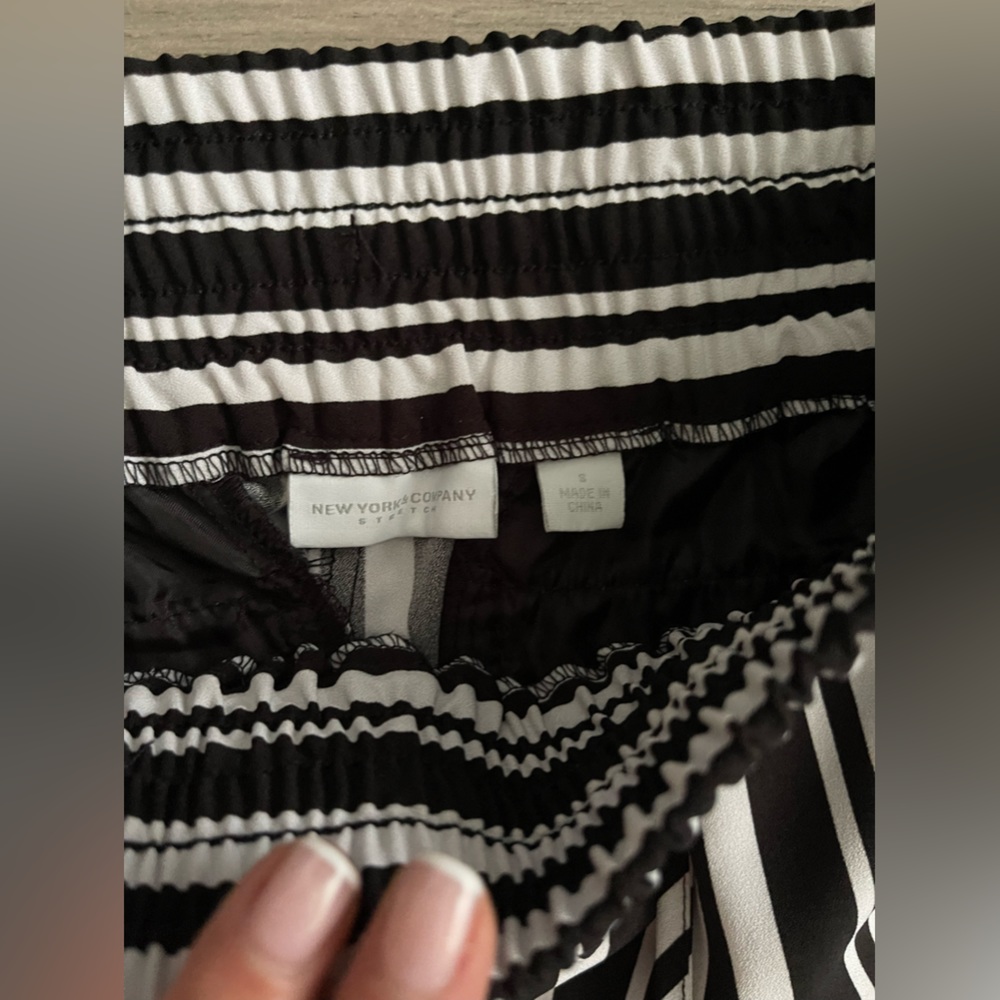 Stripped pants - Picture 2 of 2